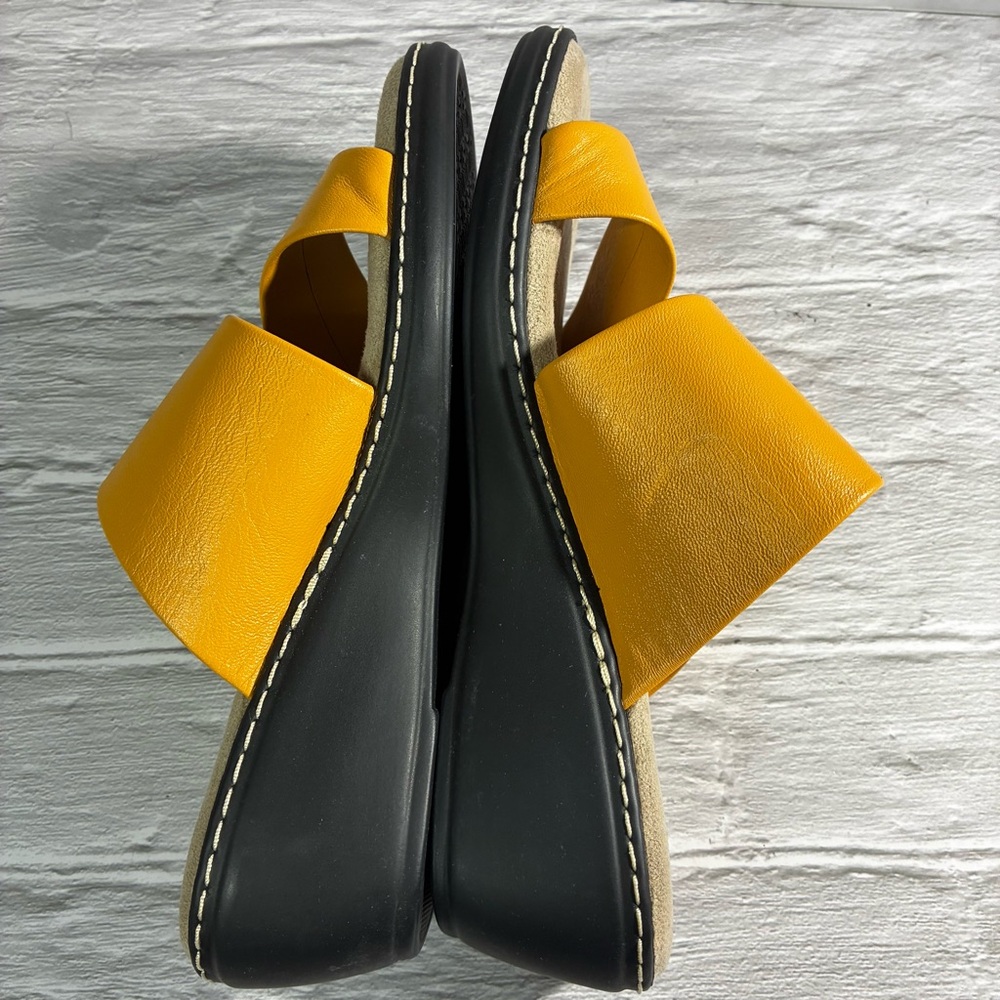 Jana Dark Yellow Gold Leather Two Strap Sandals Size US 7-7.5/EU38 - Picture 4 of 12